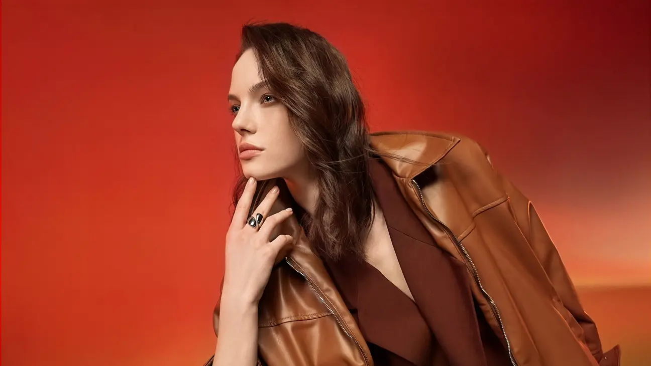 Pura X - Foldable featured 16:10 display smartphone